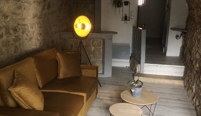 Gîte Atypique Entre Lacs et Montagnes