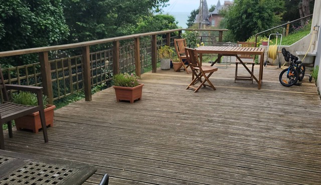 Gîte au Bois de Cise Terrace Sea view. Pets OK. Weekend special 190 €/3 nights