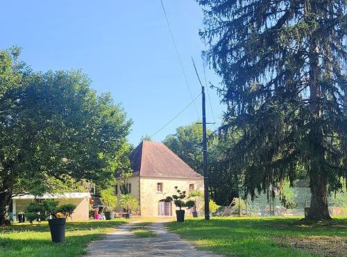 Gîte au bord de l'eau piscine & spa