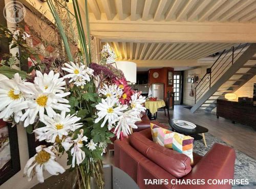 Gîte au cœur d'un village médiéval, charme et confort moderne - FR-1-496-125