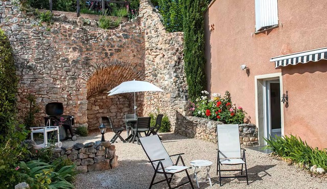 Gîte au Ventoux in Villes-sur-Auzon