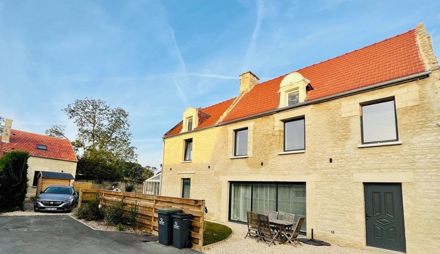 Gîte Avec Jacuzzi Chic & Cosy Entre Caen et les Plages du Débarquement Normandie