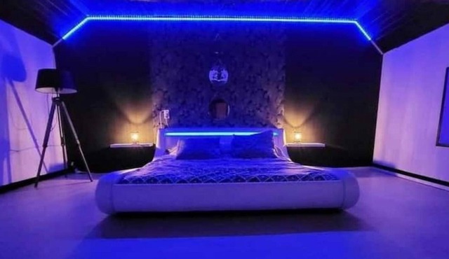 Gîte Avec Jacuzzi Privatif