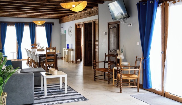 Gîte Avec Piscine au Cœur D'un Verger au Calme, à Seulement 1h de Paris !