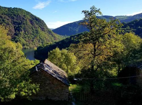 Gîte Aveyron avec vue rivière, proche Albi