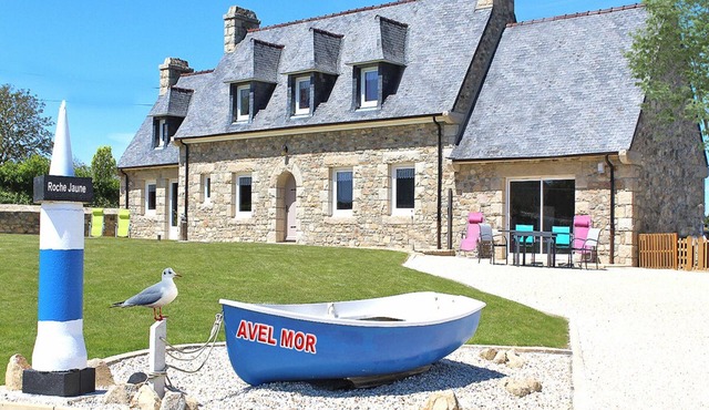 Gîte between Paimpol/Bréhat and Perros Guirec Côte de Granit Rose - Land/sea view