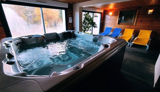 Gîte Capucine - Spa Jacuzzi Sauna Etang de pêche