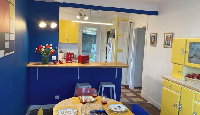 Gîte Carré Vintage: Play with time! House + garden, near Laon/Reims/A26