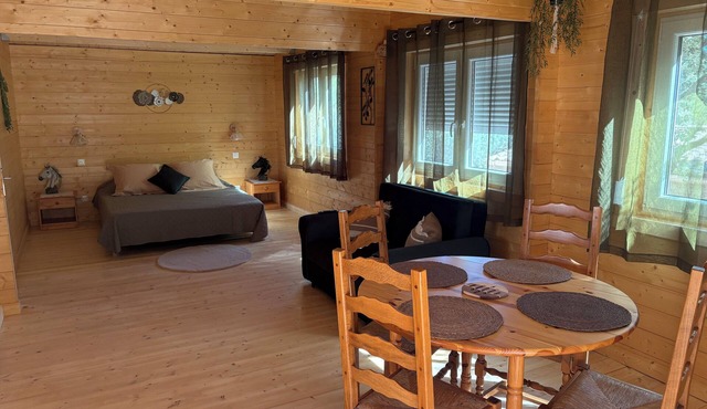 Gîte Chêne-Pin - Nature & Serenity Chalet at the Oasis des Corbières