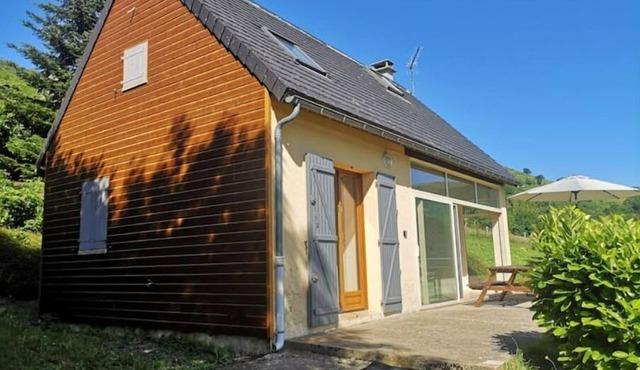 Gîte Chaleureux Avec Cheminée au Pied du Puy Mary