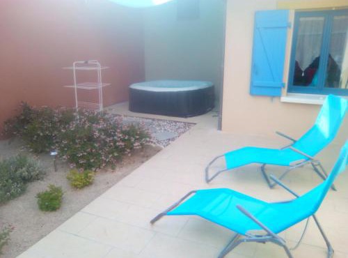 Gîte chaleureux avec jacuzzi