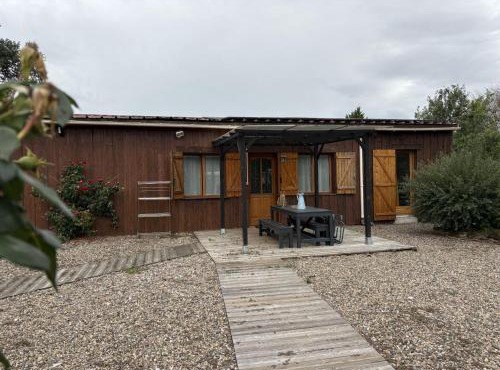 Gîte champêtre avec piscine couverte en Auvergne - FR-1-489-590