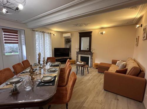 Gîte Champêtre à Buxières-les-Mines avec Animaux Acceptés et Parking - FR-1-489-617