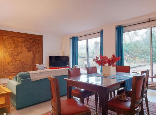 Gîte charmant avec jardin clos et parking à Saint-Sauveur-Marville - FR-1-581-146