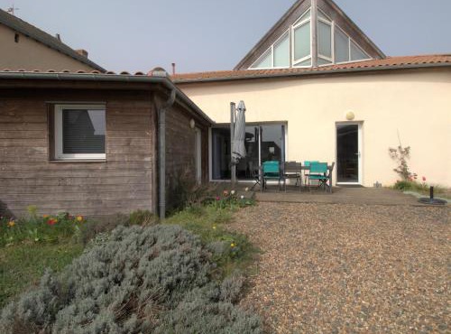 Gîte charmant avec jardin au cœur du vignoble du Layon, proche Saumur, 9 couchages, vélos inclus - FR-1-622-19