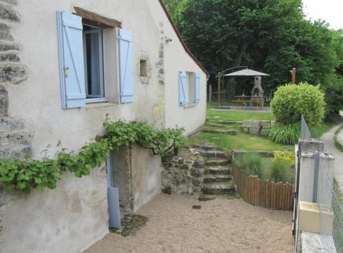 Gîte charmant près de Tours, jardin clos, idéal pour familles - FR-1-381-95