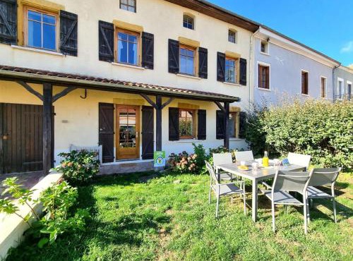 Gîte Charme et Confort à Saint-Haon-le-Châtel, Animaux admis - FR-1-496-371