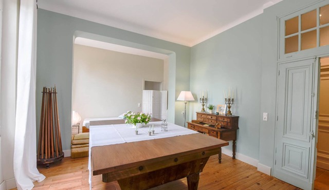 Gîte Chasselas including a reception room for 40 people