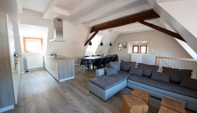 Gîte Claude, sleeps 8