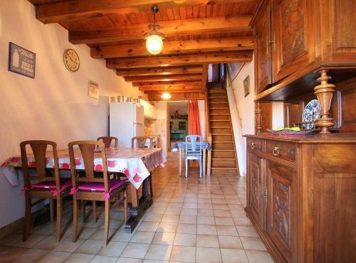 Gîte confortable en hameau calme près du Puy en Velay – 2 chambres, équipement bébé, terrain fermé - FR-1-582-141