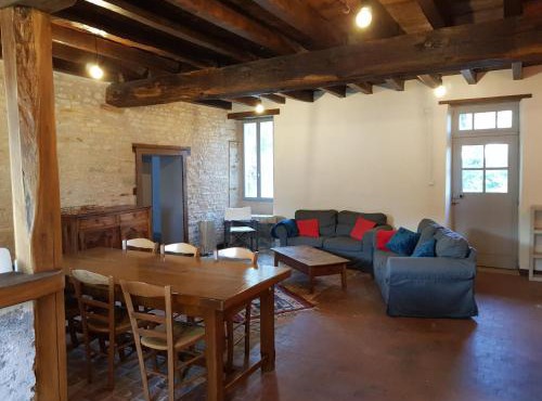 Gîte cosy et indépendant avec terrasse, jardin clos, internet 4G, tout compris - Bengy-sur-Craon - FR-1-586-34