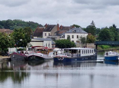 Gîte d'étape Entre Loyre et Canaux