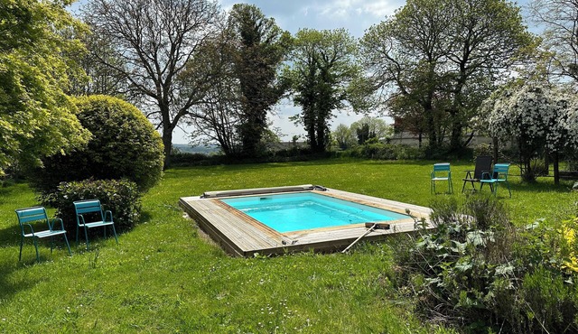 Gîte de Campagne Près du Mont St-michel, Avec Jardin et Accès Piscine