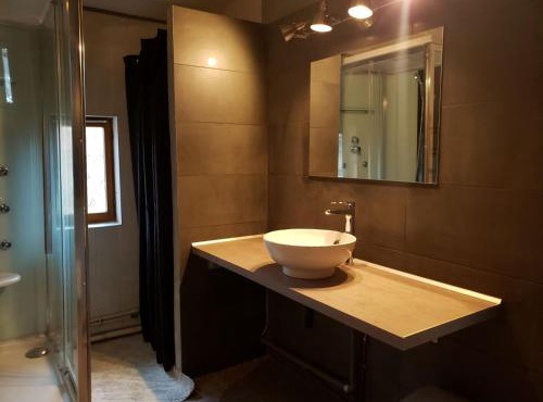 Gîte dans camping 4 étoiles