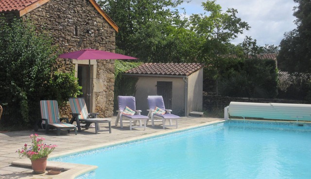 Gîte Dans Maison en Pierre, Avec Piscine, à la Campagne, Proche Villefranche