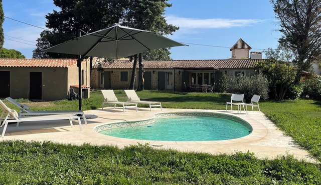 Gîte de 6 Personnes Avec Piscine au Coeur des Vignes