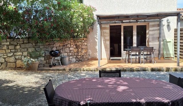 Gîte de Bizac river La Beaume 10mn walk near Ruoms