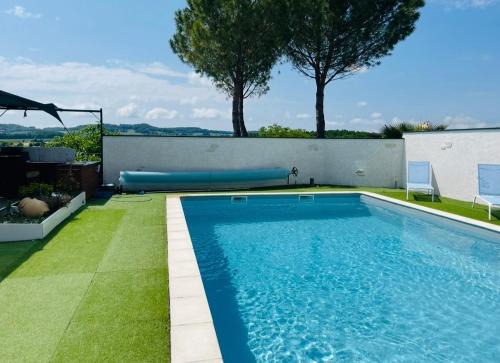 Gîte de boudy Spacieuse au Calme Piscine Privée
