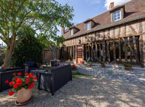 Gîte de charme avec cour et jardin, proche château, cheminée, ping-pong, draps inclus - FR-1-590-2