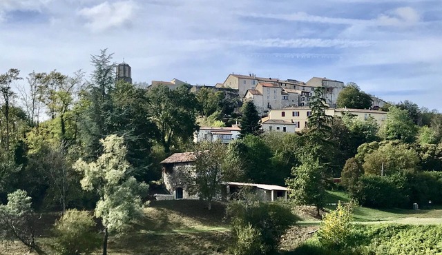 Gîte de Charme Pour 4 Personnes Équipé Tout Confort. Wifi+netflix