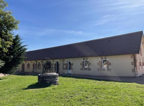 Gîte de charme à Thiel-sur-Acolin avec jardin et climatisation - FR-1-489-338