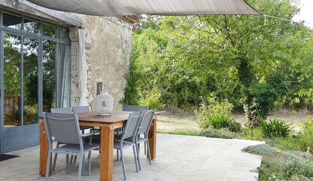 Gîte de charme avec étang d'agrément dans le Gers