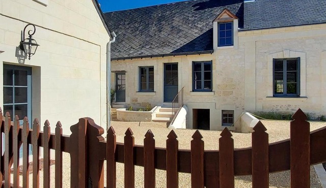 Gîte de charme avec jardin au cœur des châteaux, WiFi, parking inclus - FR-1-381-543
