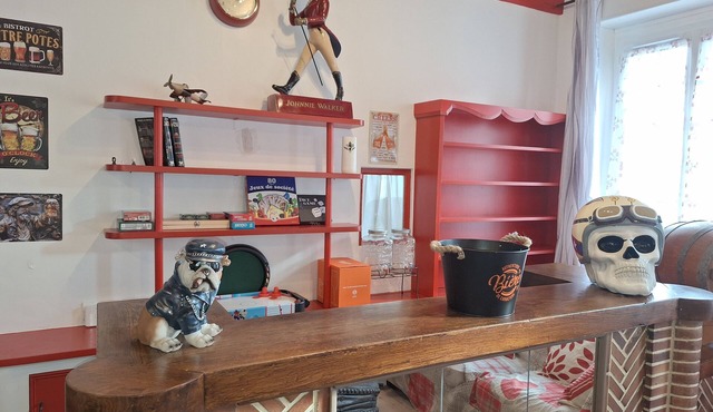 Gîte de l'Olivier, 8 bedrooms, large living area, games/fitness room, bar