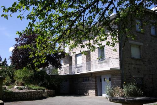 Gîte de France à Soudeilles 3 épis - Gîte de France 14 personnes MAE-9574