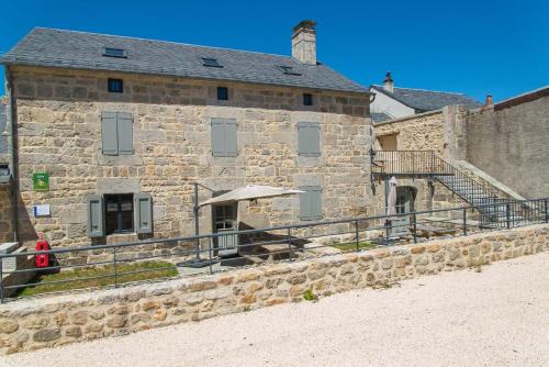 Gîte de france 6/10 personnes à la ferme lionnet