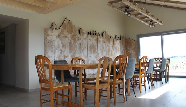 Gîte de Groupe 1 à 15 Personnes Haut Doubs en Campagne - Nuitée/week-end/semaine