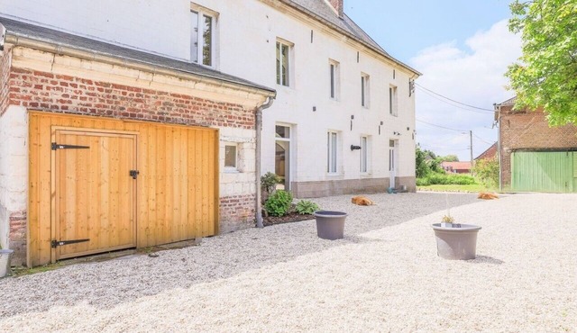 Gîte de Groupe de 15 Personnes Entre Arras & Amiens Totalement Équipé