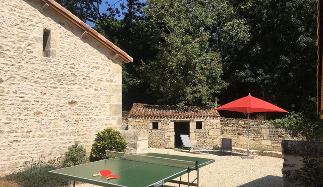 Gîte de l'étang for 12 people on private property