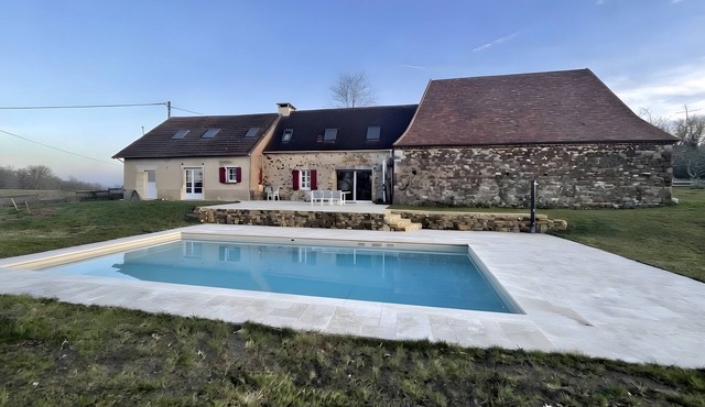 Gîte De L’Egal – Cadouin, Sleeps 10, Air-Conditioned, Private Pool, Périgord Charm