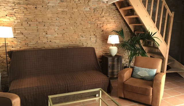 Gîte de l'olivier – Château des Varennes: 6 Guests, Pool, Garden, Horseback Rides