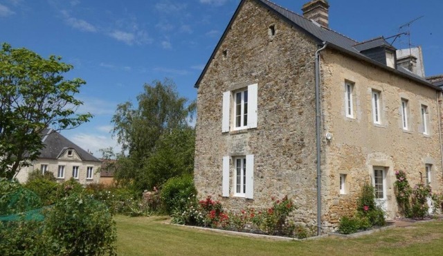 Gîte de la Charreterie between sea and countryside