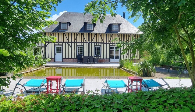 Gîte de la Colombière : Location Saisonnière Pour 6 Personnes au Calme à Lieurey