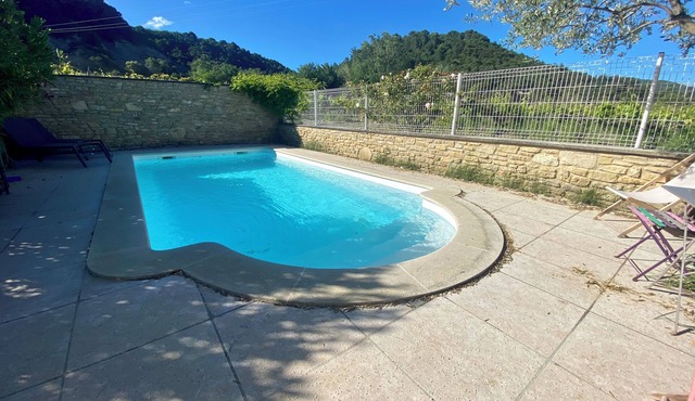 Gîte de la Prieuresse - Maison Avec Piscine, Près de Vaison-la-romaine !
