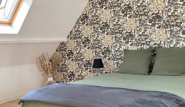 Gîte de la Tour Carré - typical house near town center. Pets welcome.