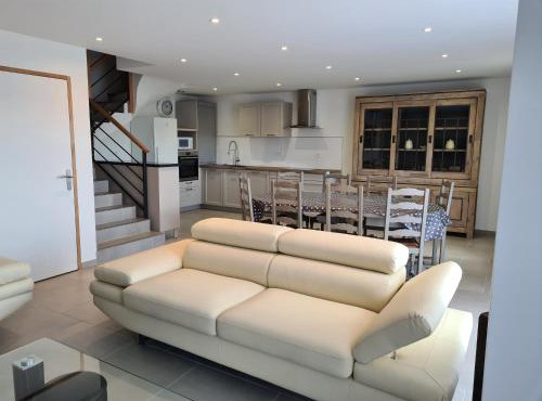 Gîte de Saint Ladre, "Le Grenier" proche Paris NEUF